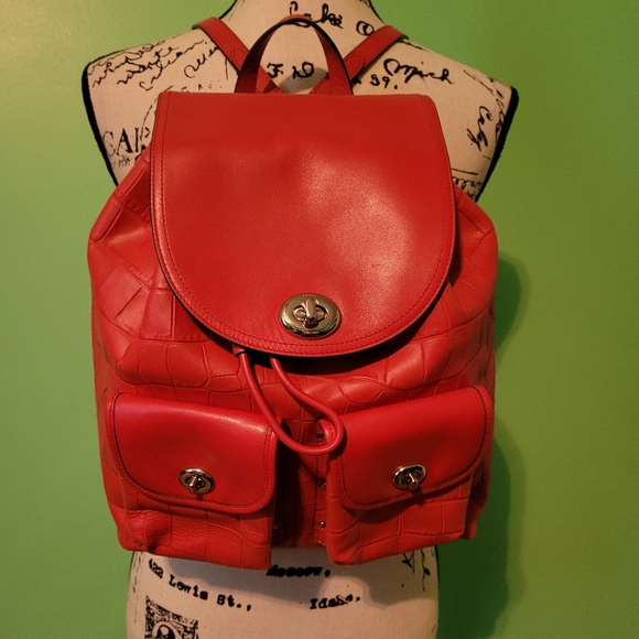 Coach Turnlock Rucksack In Embossed Carmine - Picture 3 of 11